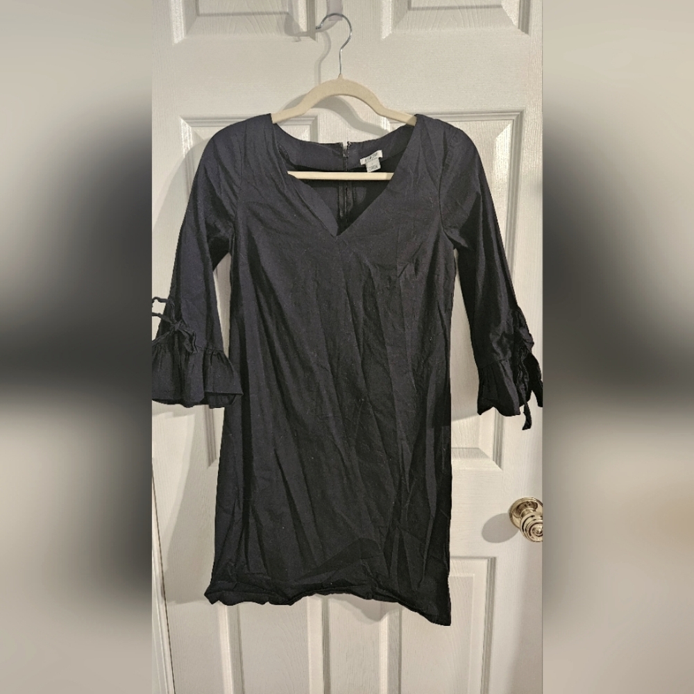 Mini straight black dress